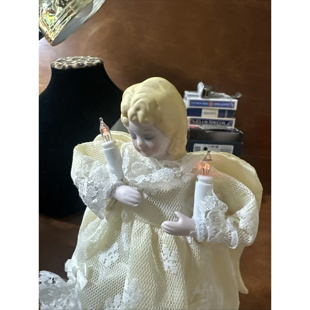 Angle Tree Topper Christmas VTG Twinkller Lights Ivory Lace Dress 8.5